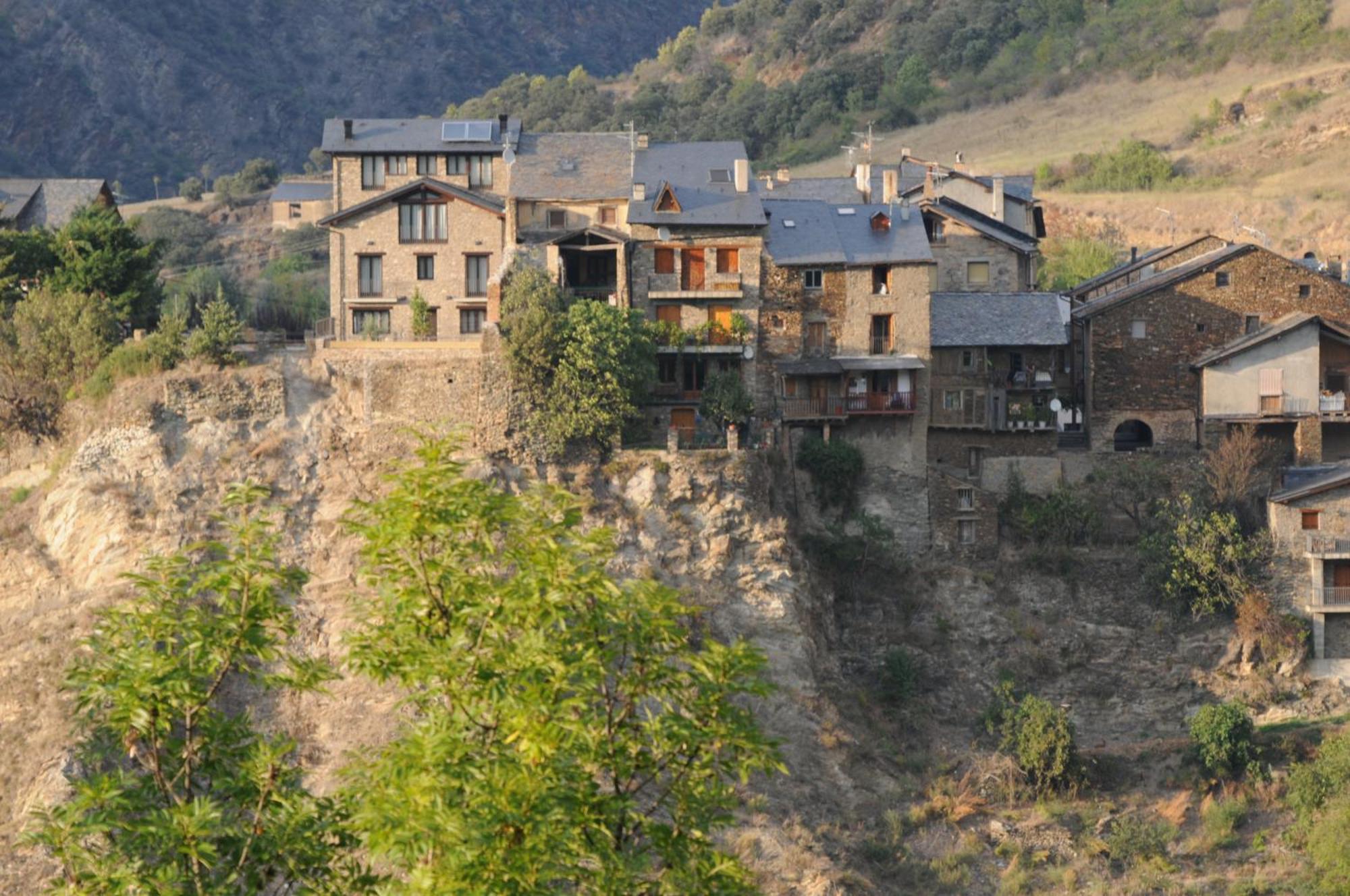 Casa Rural La Comella Tirvia Buitenkant foto